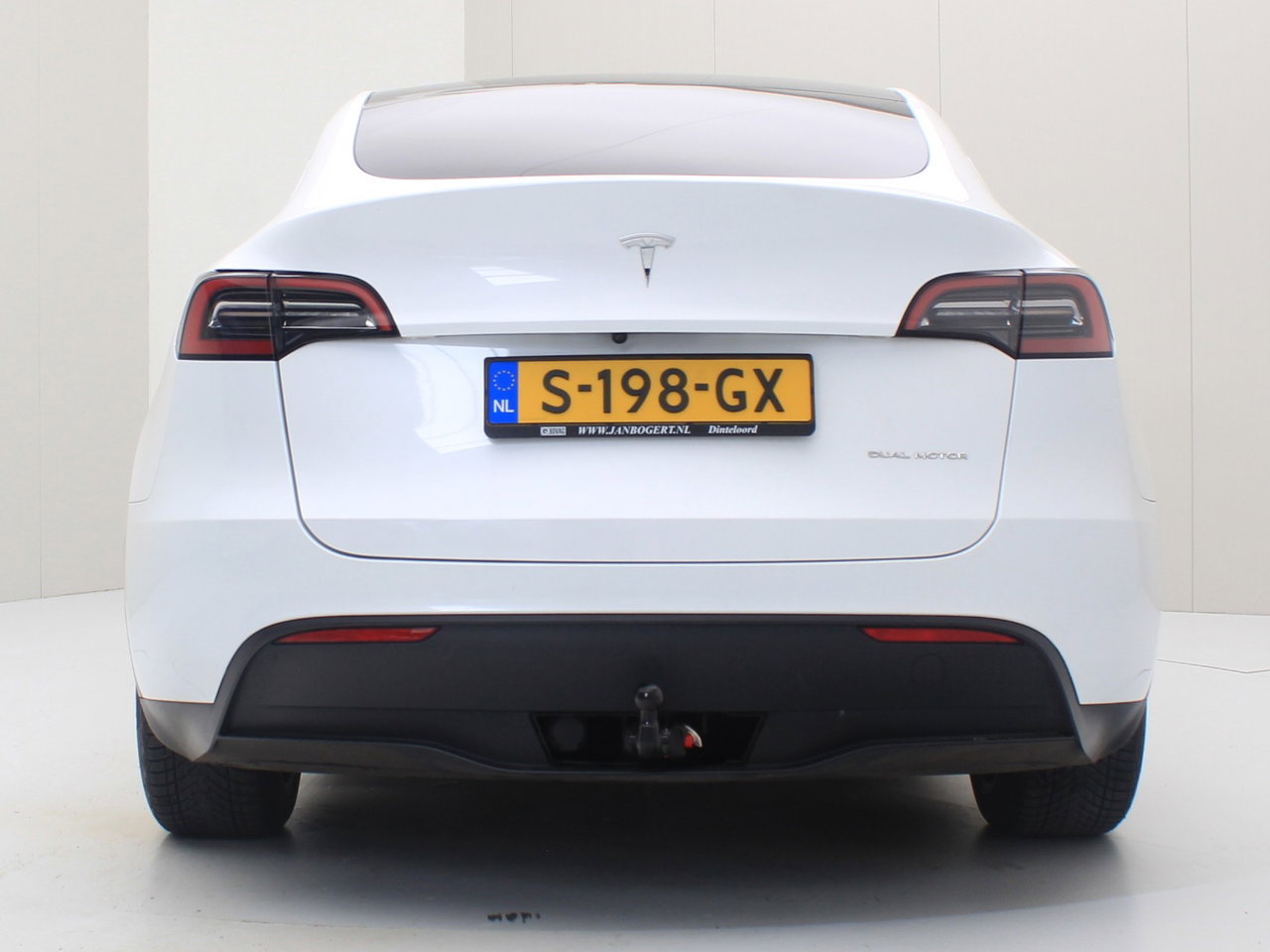 Tesla Model Y Long Range AWD 75kWh 351pk AMD RYZEN [ AUTOPILOT+20 INCH+PREMIUM AUDIO ] 6