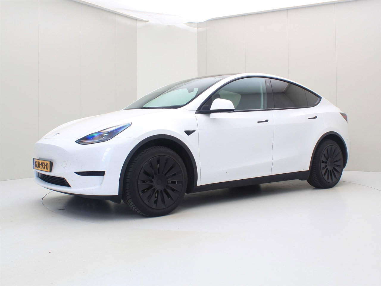 Tesla Model Y Standard RWD Plus 351pk AMD RYZEN [ LFP ACCU+FSD+19 INCH+PREMIUM AUDIO ] 7