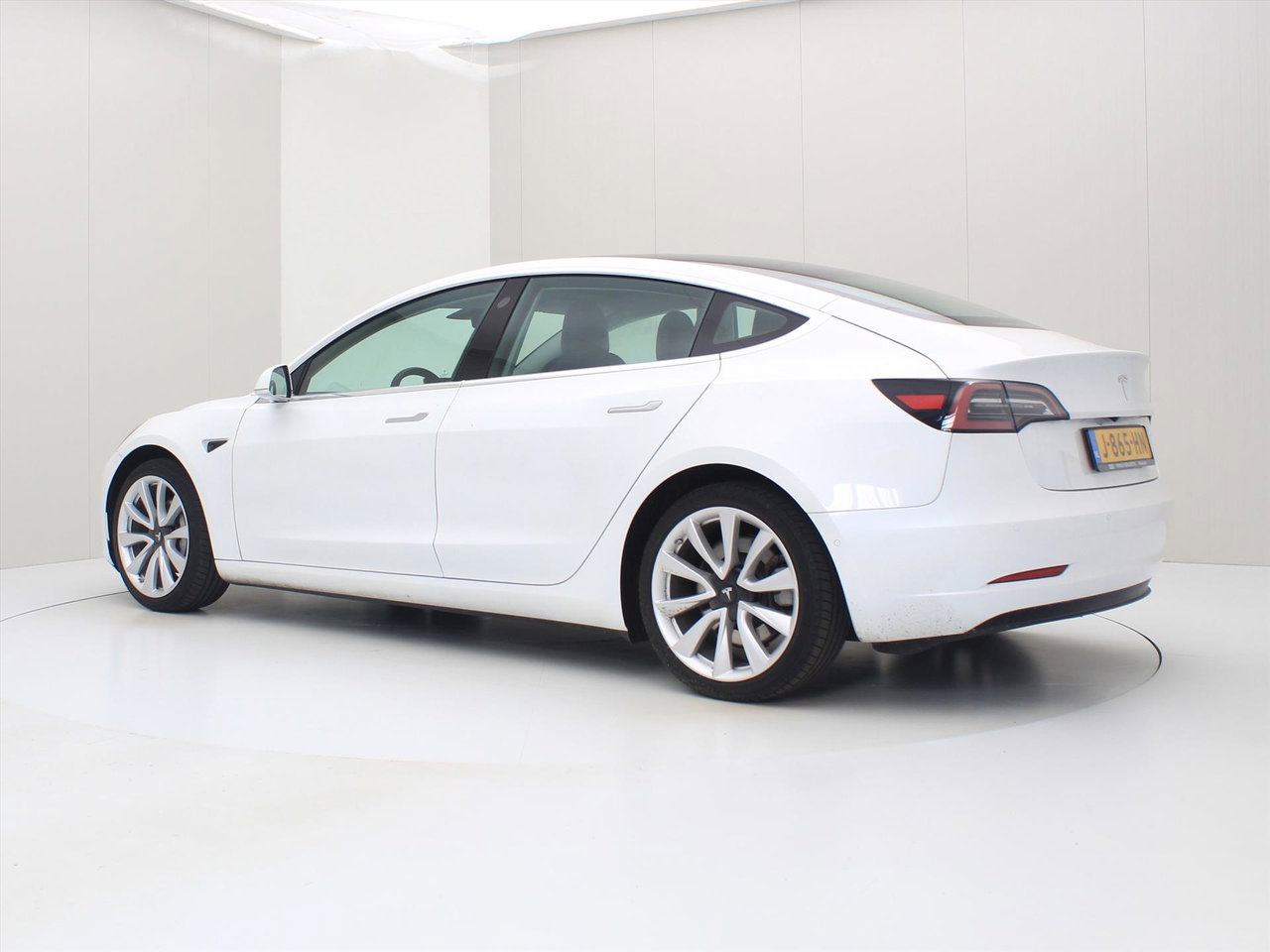 Tesla Model 3 Standard RWD Plus [ AUTOPILOT+19 INCH+60 kWh+PREMIUM AUDIO ] 3