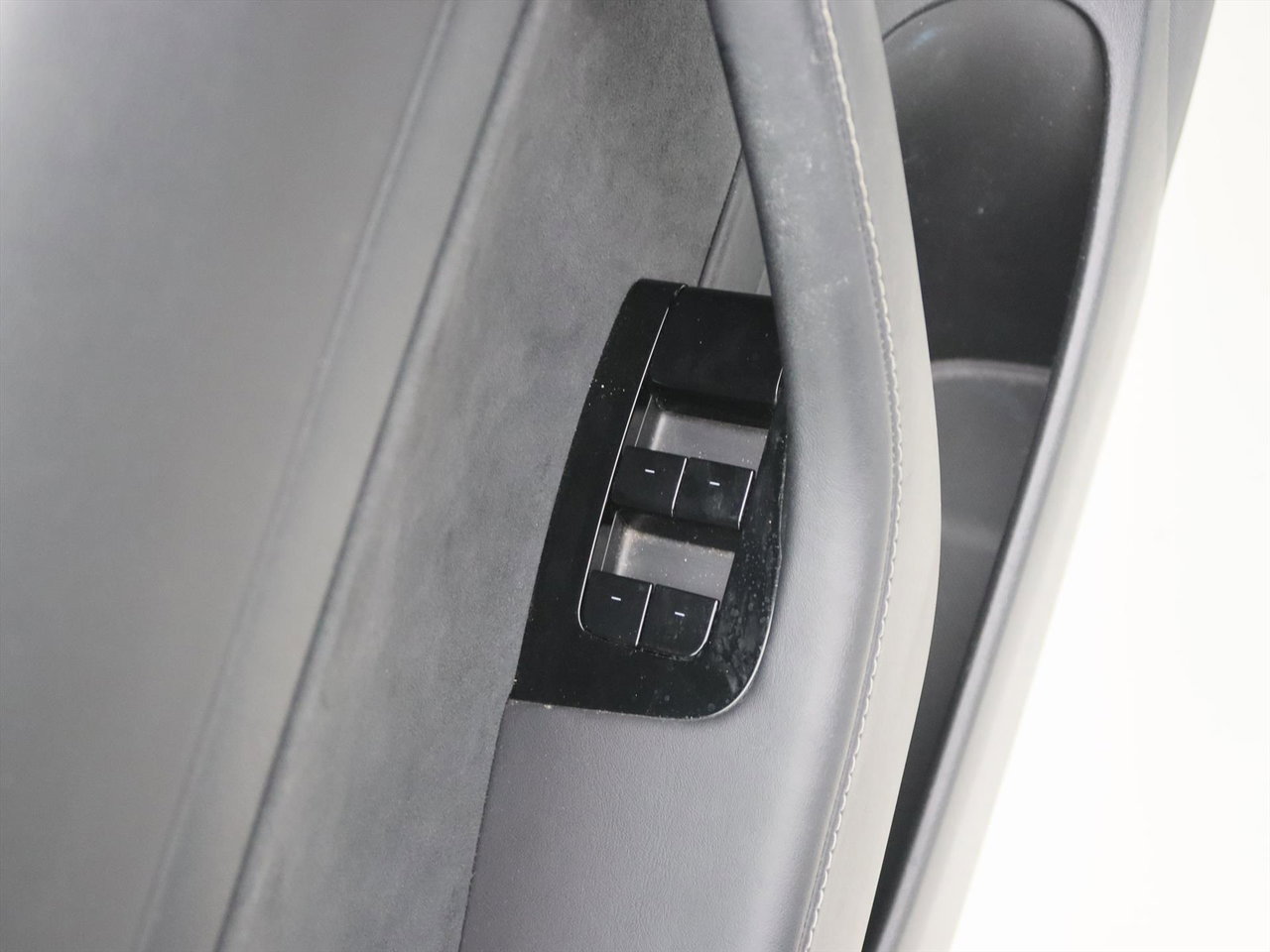Tesla Model 3 Standard RWD Plus [ AUTOPILOT+19 INCH+60 kWh+PREMIUM AUDIO ] 26