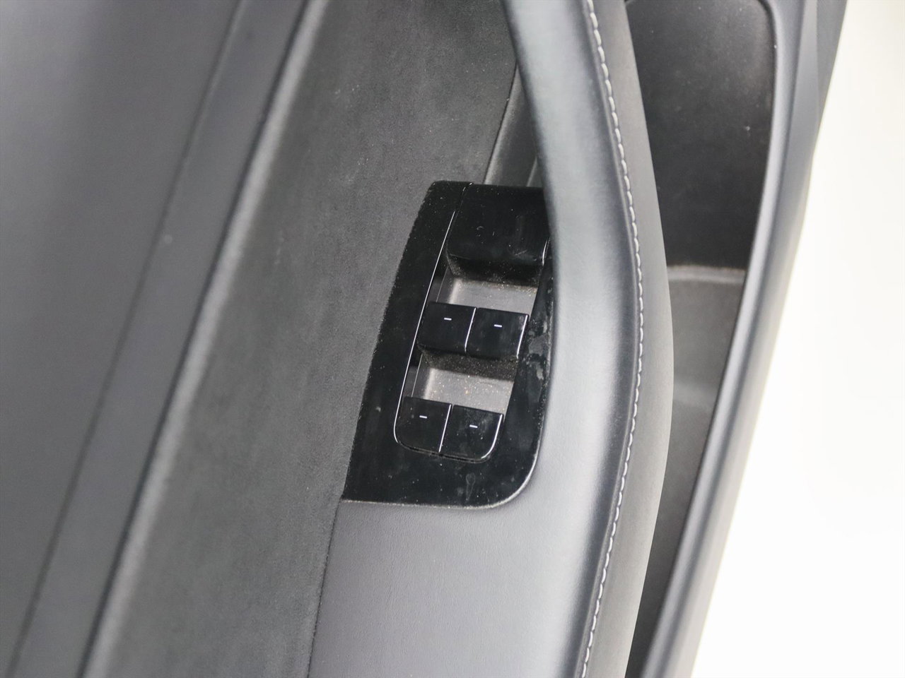 Tesla Model 3 Long-Range AWD 351pk 75 kWh 89.1% SoH [ AUTOPILOT+620KM WLTP+PREMIUM AUDIO ] 24