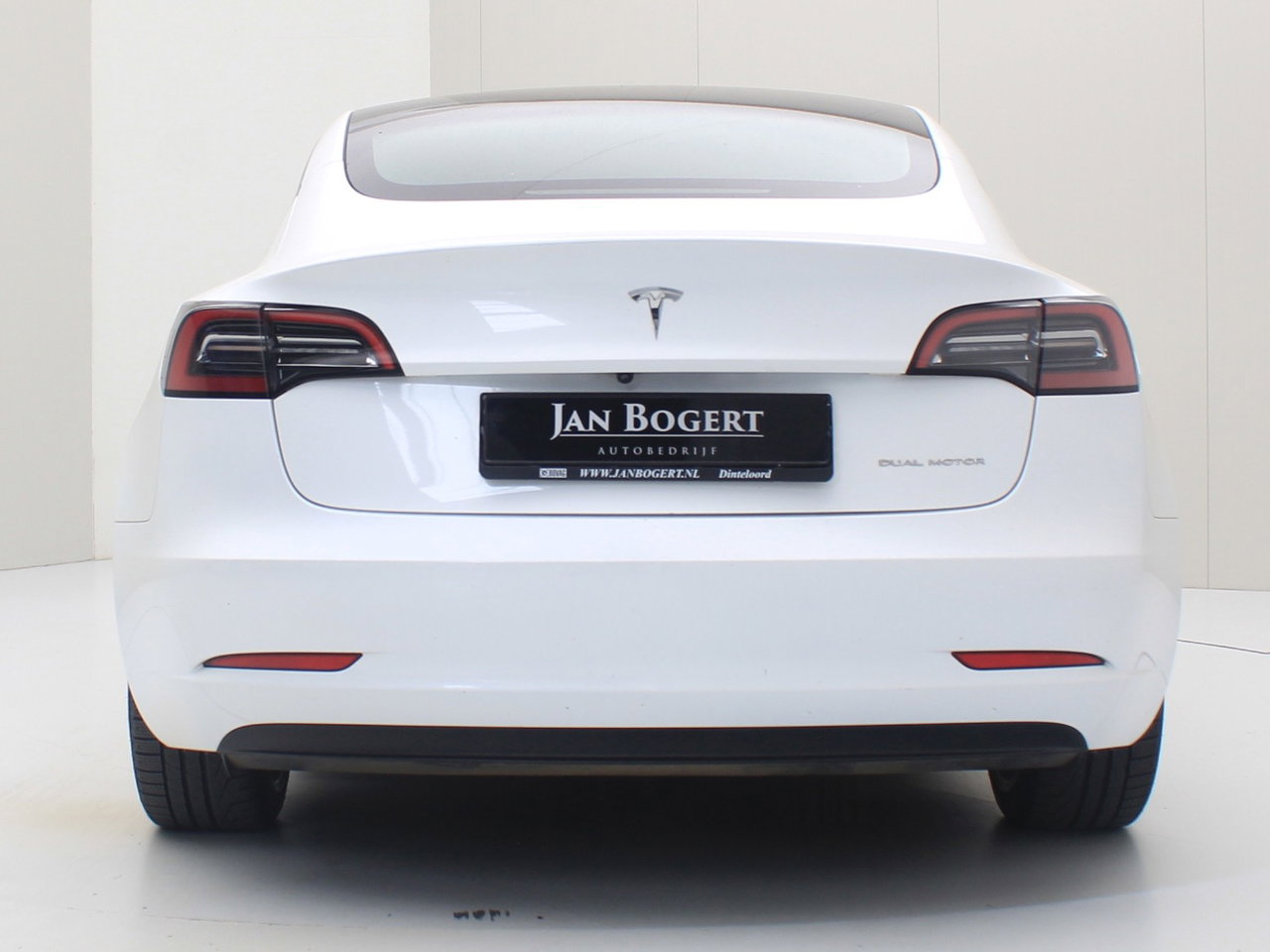 Tesla Model 3 Long-Range AWD 351pk 75 kWh UPGRADE [ RYZEN AMD+WARMTEPOMP+AUTOPILOT+19INCH+PREMIUM AUDIO ] 6