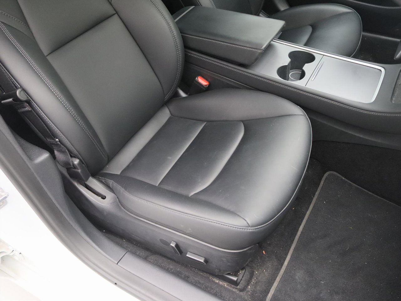 Tesla Model 3 Long-Range AWD 351pk 75 kWh UPGRADE [ RYZEN AMD+WARMTEPOMP+AUTOPILOT+19INCH+PREMIUM AUDIO ] 16