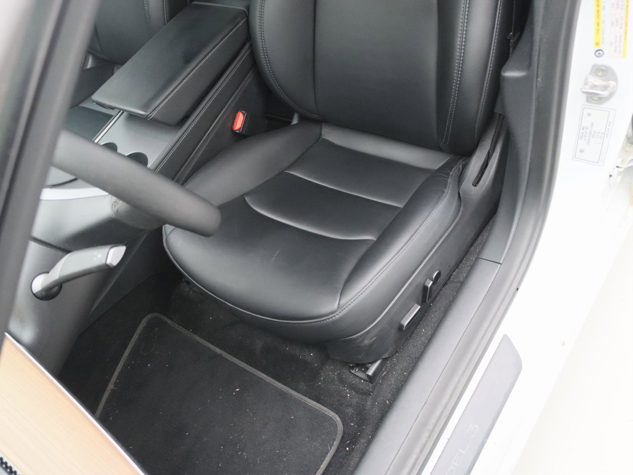 Tesla Model 3 Long-Range AWD 351pk 75 kWh UPGRADE [ RYZEN AMD+WARMTEPOMP+AUTOPILOT+19INCH+PREMIUM AUDIO ] 17