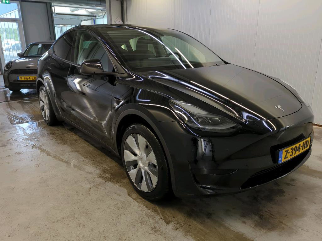 Tesla Model Y Standard RWD Plus 351pk [ LFP ACCU+AUTOPILOT+19 INCH+PREMIUM AUDIO ] 4