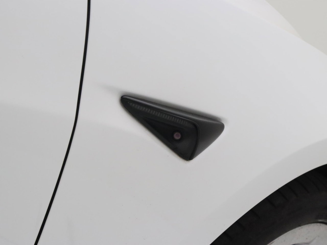 Tesla Model 3 Standard RWD Plus FACELIFT [ LFP-ACCU+WARMTEPOMP+AUTOPILOT+60 kWh+PREMIUM AUDIO ] 13
