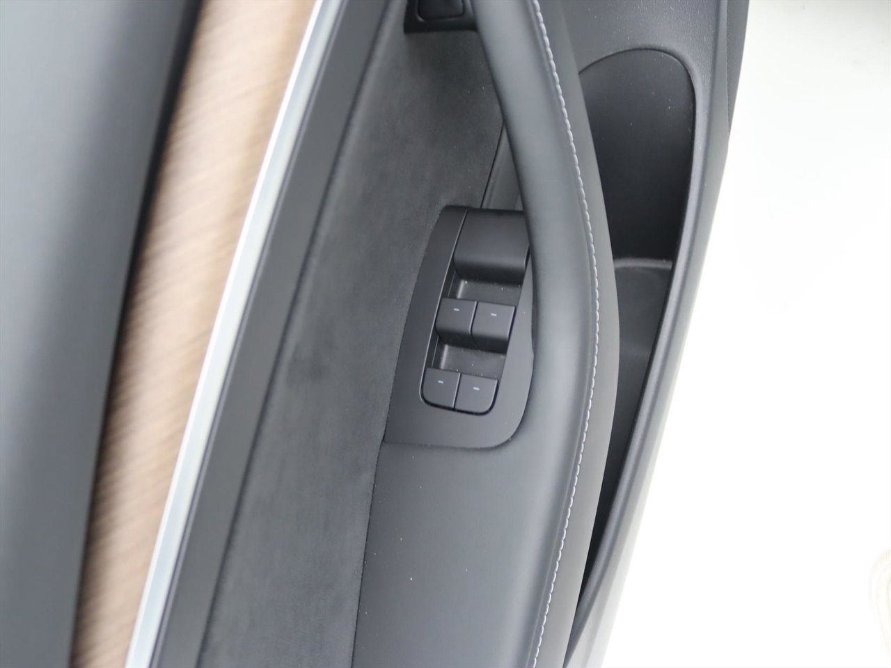Tesla Model 3 Standard RWD Plus FACELIFT [ LFP-ACCU+WARMTEPOMP+AUTOPILOT+60 kWh+PREMIUM AUDIO ] 23