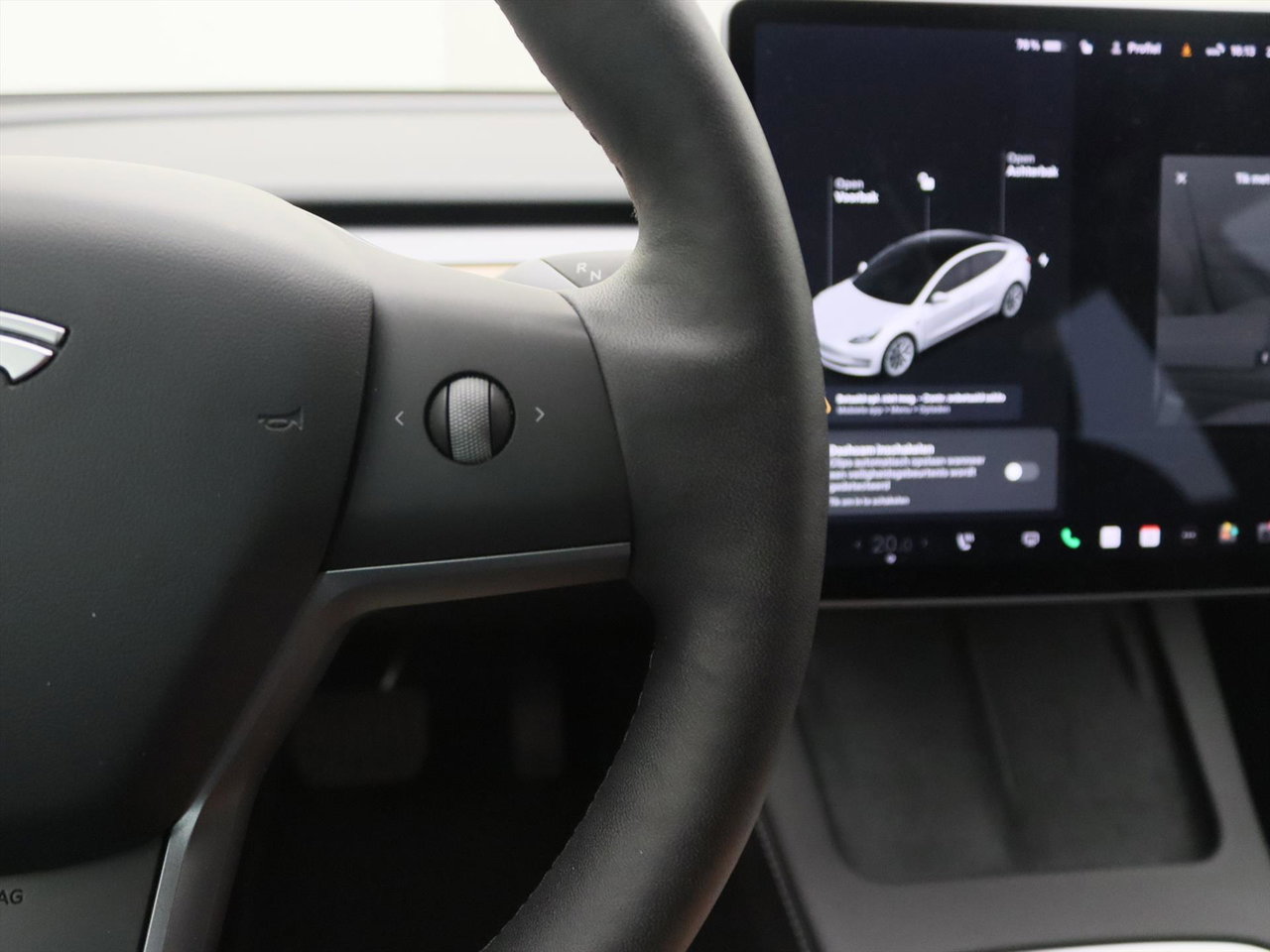 Tesla Model 3 Standard RWD Plus FACELIFT [ LFP-ACCU+WARMTEPOMP+AUTOPILOT+60 kWh+PREMIUM AUDIO ] 28
