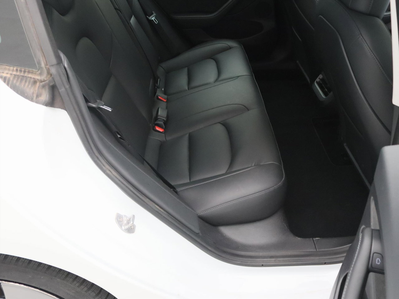Tesla Model 3 Standard RWD Plus FACELIFT [ LFP-ACCU+WARMTEPOMP+AUTOPILOT+60 kWh+PREMIUM AUDIO ] 14