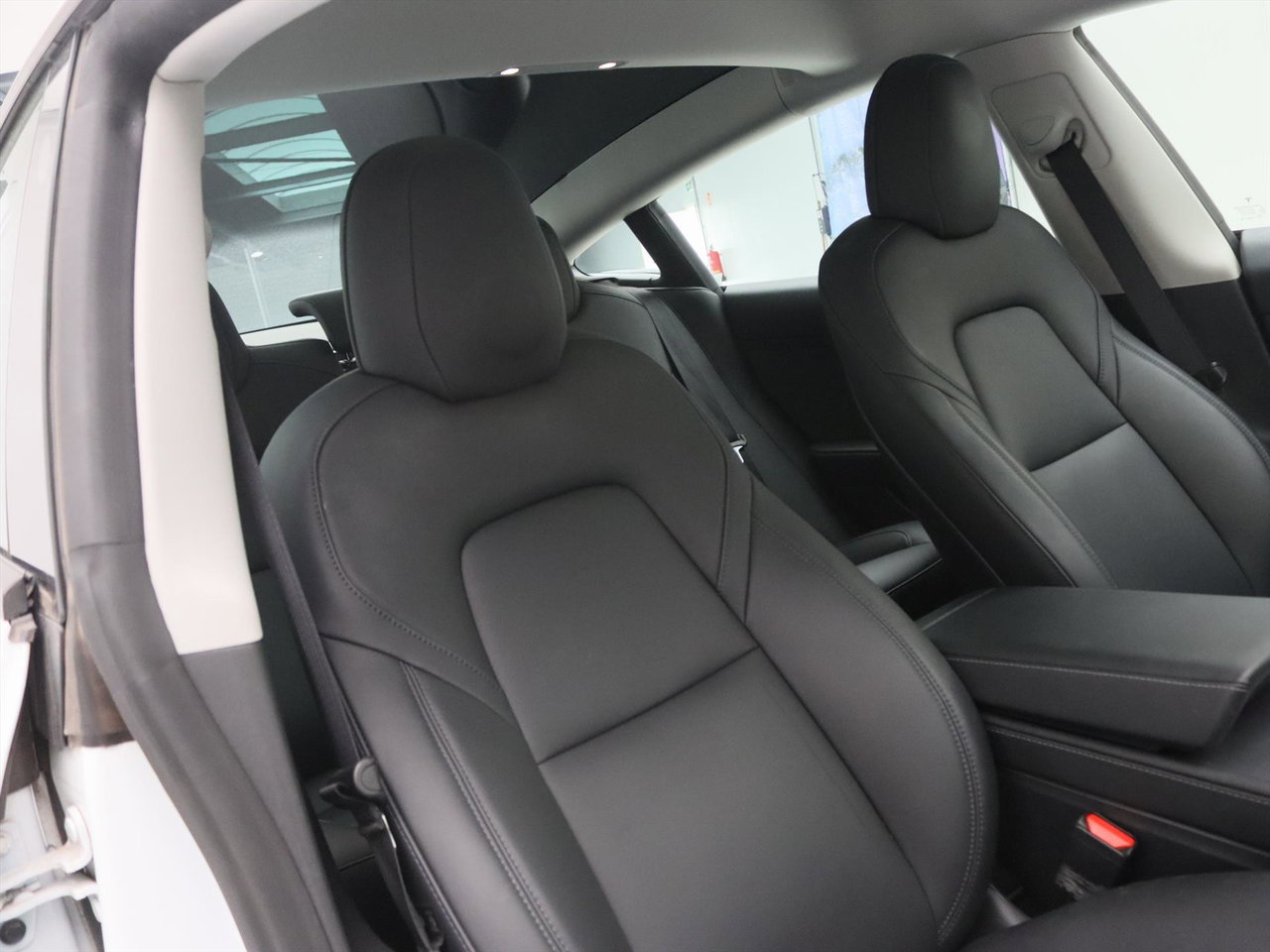 Tesla Model 3 Standard RWD Plus FACELIFT [ LFP-ACCU+WARMTEPOMP+AUTOPILOT+60 kWh+PREMIUM AUDIO ] 16