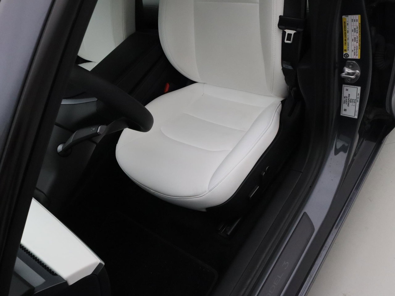 Tesla Model 3 Performance AWD 486pk 75 kWh 94.4% SoH UPGRADE [ WIT LEDER+WARMTEPOM+AMD RYZEN+AUTOPILOT ] 27