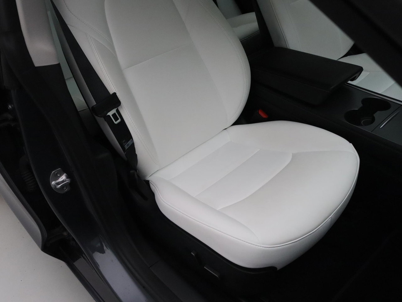 Tesla Model 3 Performance AWD 486pk 75 kWh 94.4% SoH UPGRADE [ WIT LEDER+WARMTEPOM+AMD RYZEN+AUTOPILOT ] 21