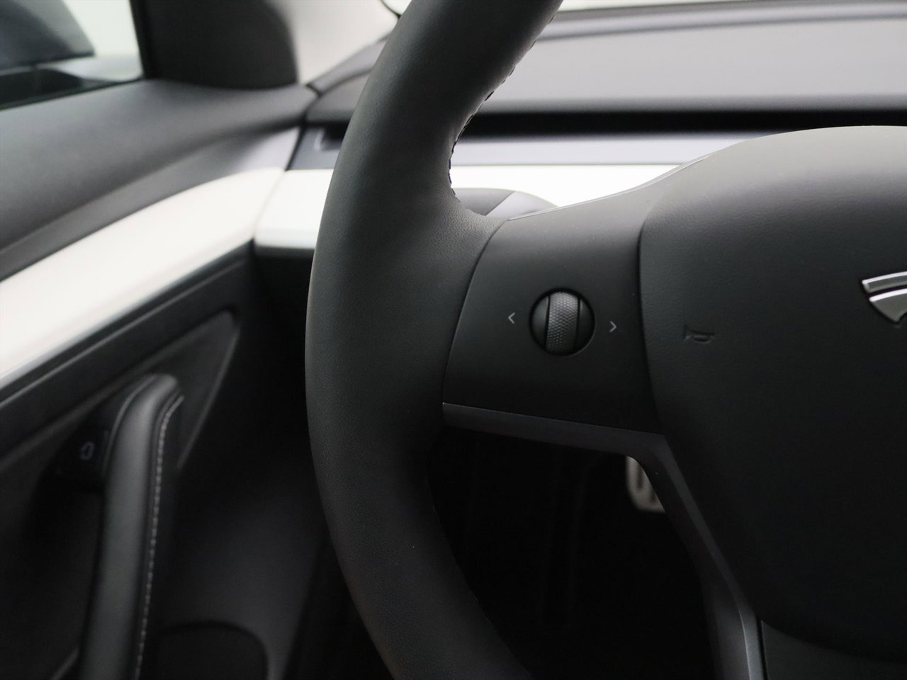 Tesla Model 3 Performance AWD 486pk 75 kWh 94.4% SoH UPGRADE [ WIT LEDER+WARMTEPOM+AMD RYZEN+AUTOPILOT ] 29