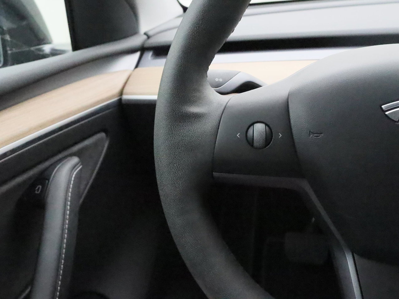 Tesla Model Y Long Range AWD 75kWh 351pk 93.8% SoH [ AUTOPILOT+19 INCH+PREMIUM AUDIO ] 28