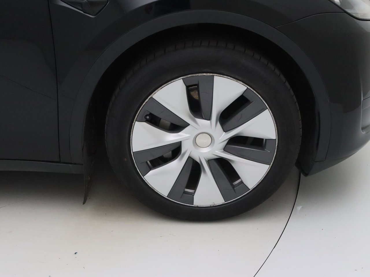 Tesla Model Y Standard RWD Plus [ AMD RYZEN+LFP ACCU+AUTOPILOT+19 INCH+PREMIUM AUDIO ] 9