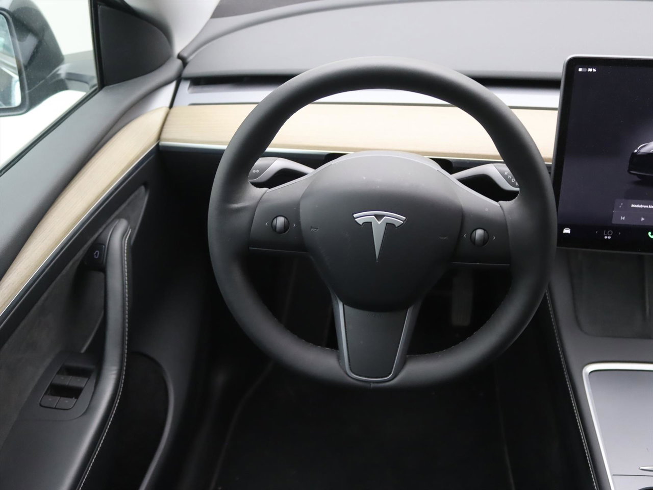 Tesla Model Y Standard RWD Plus [ AMD RYZEN+LFP ACCU+AUTOPILOT+19 INCH+PREMIUM AUDIO ] 19