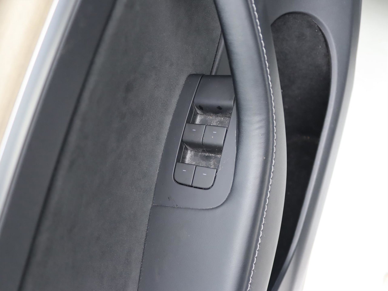 Tesla Model Y Standard RWD Plus [ AMD RYZEN+LFP ACCU+AUTOPILOT+19 INCH+PREMIUM AUDIO ] 27