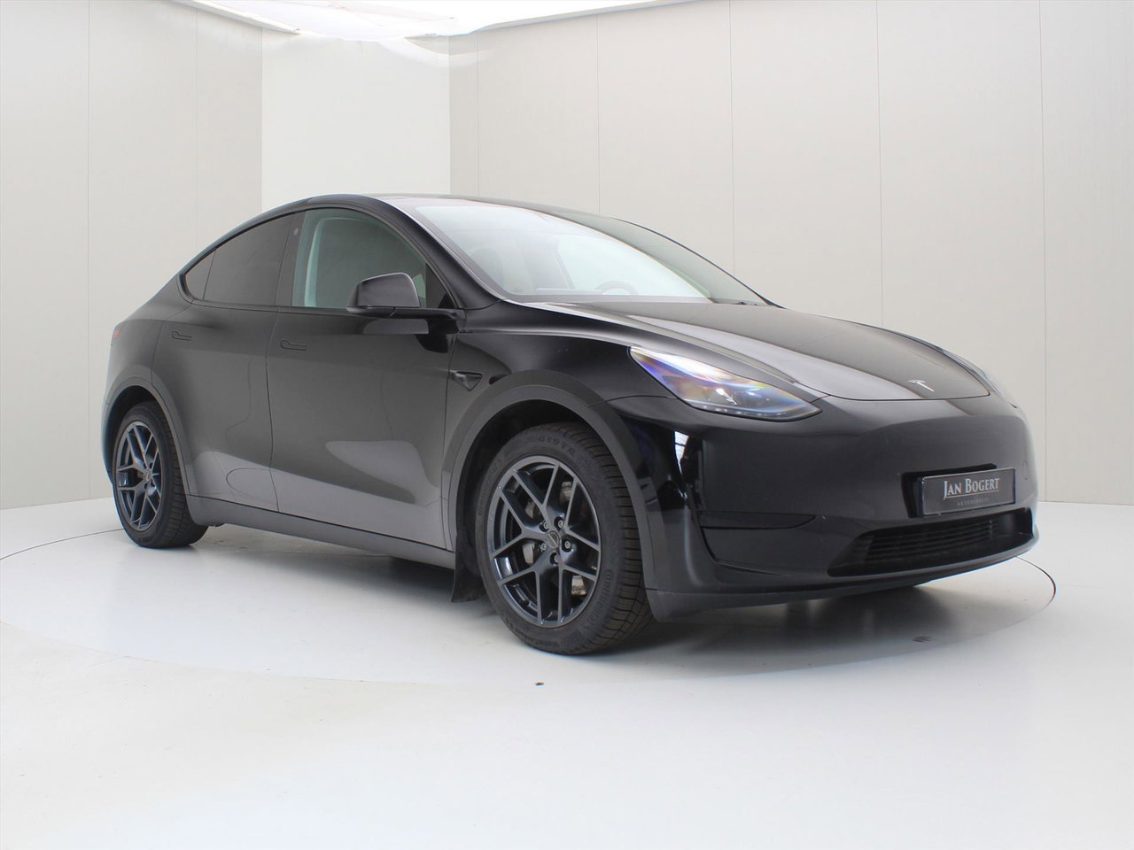 Tesla Model Y Standard RWD Plus 351pk 90.5% SoH [ AMD RYZEN+LFP ACCU+AUTOPILOT+19 INCH+PREMIUM AUDIO ] 4