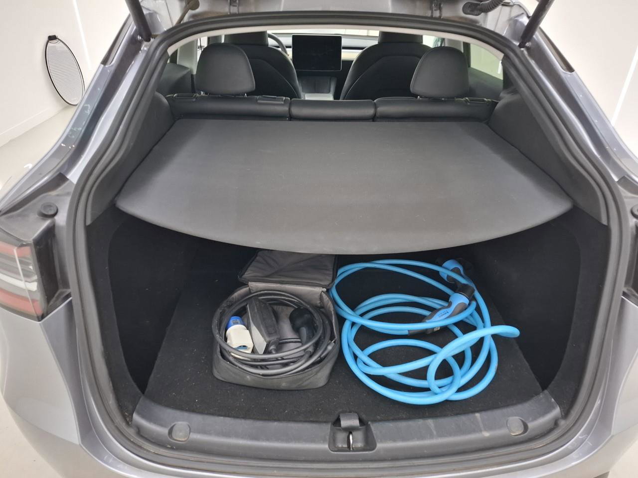 Tesla Model Y Long Range AWD 351pk AMD RYZEN 91.9% SoH [ TREKHAAK+ AUTOPILOT+20 INCH+PREMIUM AUDIO ] 10