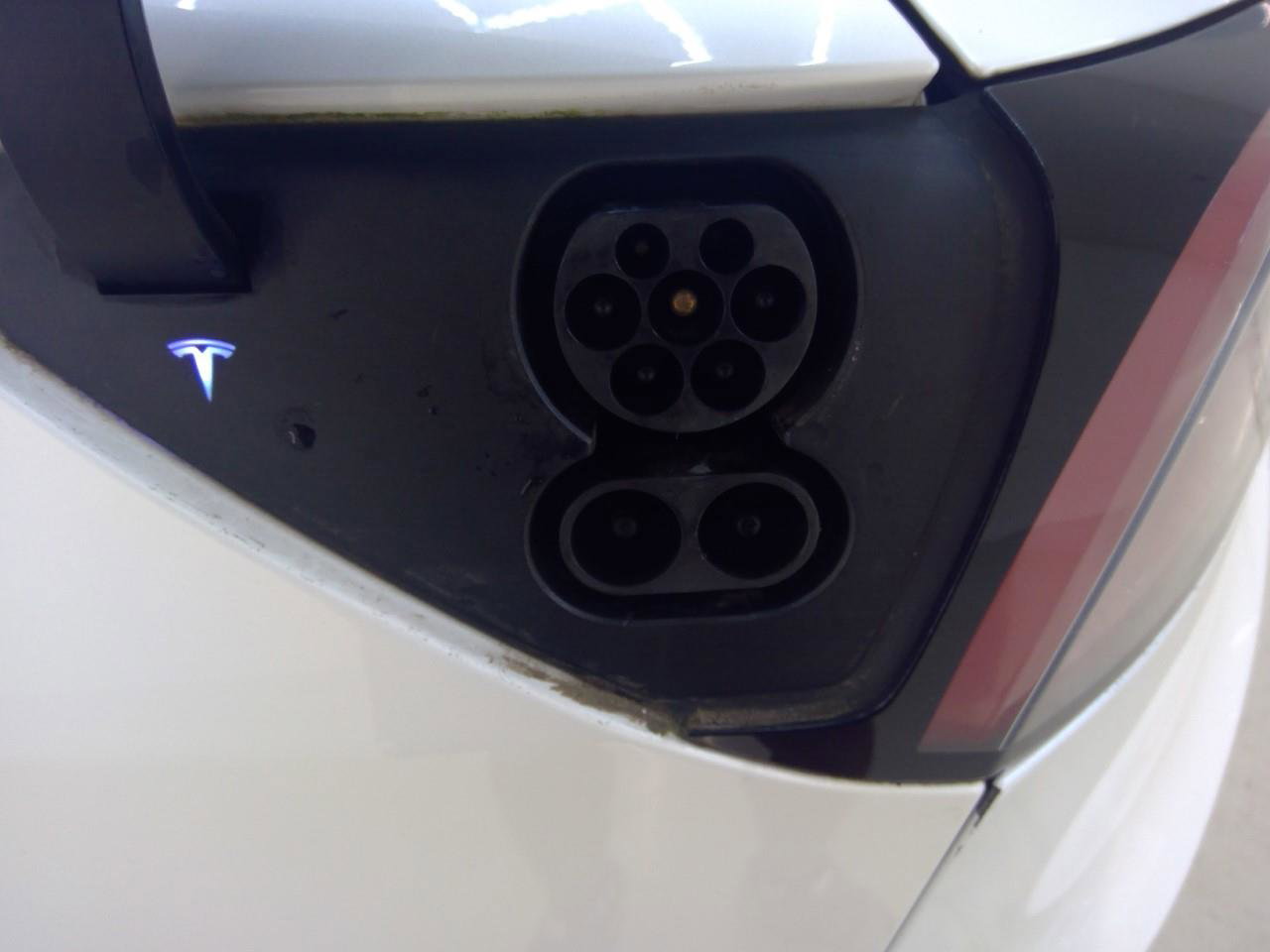 Tesla Model 3 Standard RWD Plus FACELIFT 89% SoH [ WIT LEDER+TREKHAAK+WARMTEPOMP+AUTOPILOT ] 10