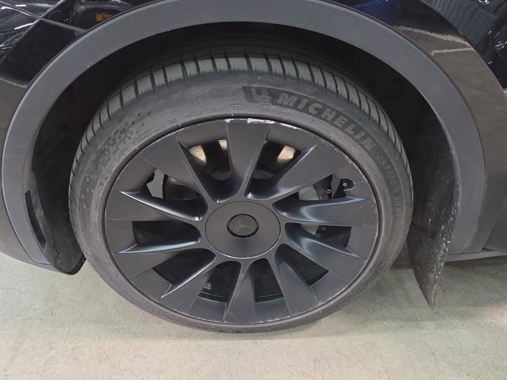 Tesla Model Y Long-Range AWD 351pk 75 kWh [ AMD RYZEN+AUTOPILOT+20 INCH+533KM WLTP+PREMIUM AUDIO ] 20