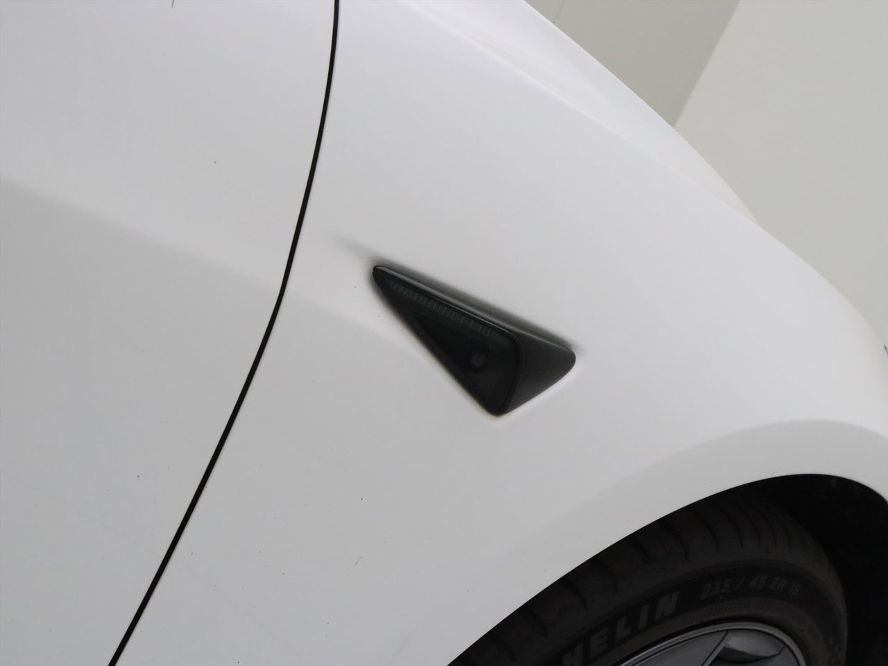 Tesla Model 3 Long-Range AWD 351pk 75 kWh UPGRADE 91% SoH [ TREKHAAK+WIT LEDER+RYZEN AMD+WARMTEPOMP+AUTOPILOT ] 16