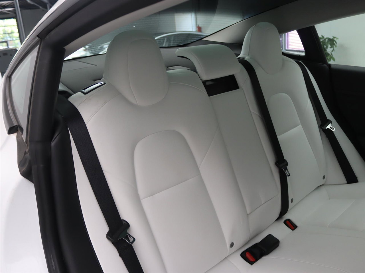 Tesla Model 3 Long-Range AWD 351pk 75 kWh UPGRADE 91% SoH [ TREKHAAK+WIT LEDER+RYZEN AMD+WARMTEPOMP+AUTOPILOT ] 19