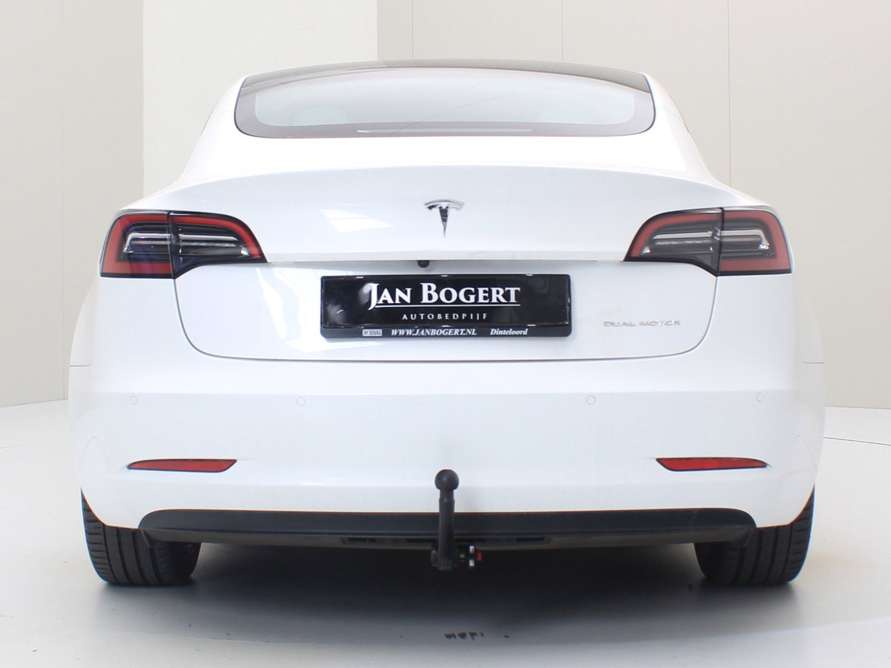 Tesla Model 3 Long-Range AWD 351pk 75 kWh UPGRADE 91% SoH [ TREKHAAK+WIT LEDER+RYZEN AMD+WARMTEPOMP+AUTOPILOT ] 8