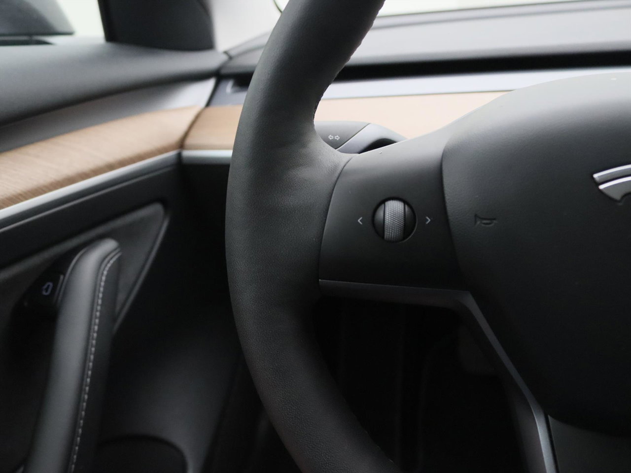 Tesla Model 3 Tesla Model 3 Standard RWD Plus FACELIFT 96.3% SoH [ LFP-ACCU+WARMTEPOMP+AUTOPILOT+60 kWh+PREMIUM AUDIO ] 27