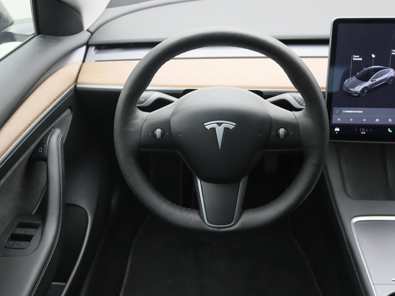 Tesla Model 3 Tesla Model 3 Standard RWD Plus FACELIFT 96.3% SoH [ LFP-ACCU+WARMTEPOMP+AUTOPILOT+60 kWh+PREMIUM AUDIO ] 18