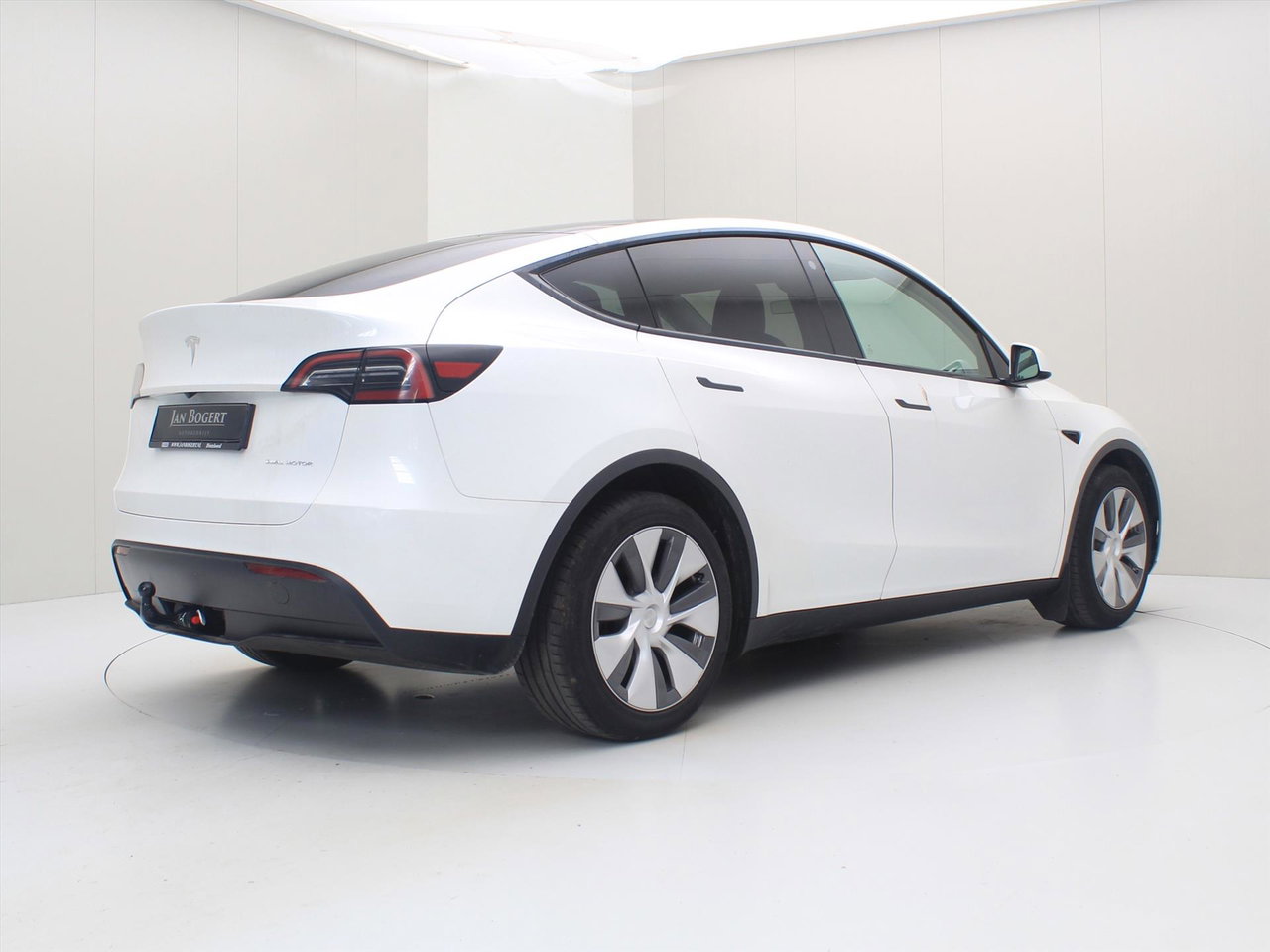 Tesla Model Y Long-Range AWD 351pk 75 kWh [ AMD RYZEN+AUTOPILOT+19 INCH+533KM WLTP+PREMIUM AUDIO ] 2