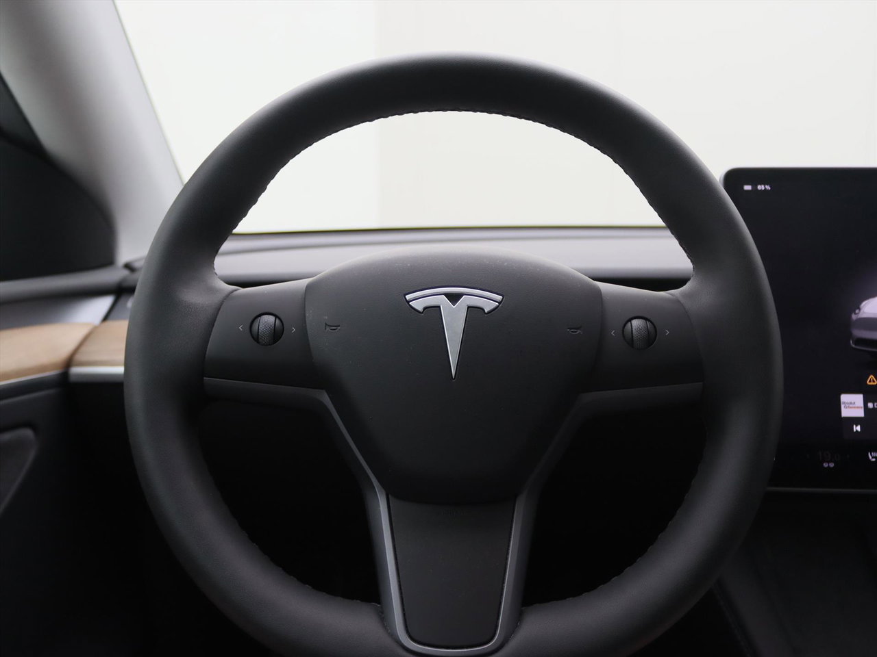 Tesla Model Y Long-Range AWD 351pk 75 kWh [ AMD RYZEN+AUTOPILOT+19 INCH+533KM WLTP+PREMIUM AUDIO ] 17