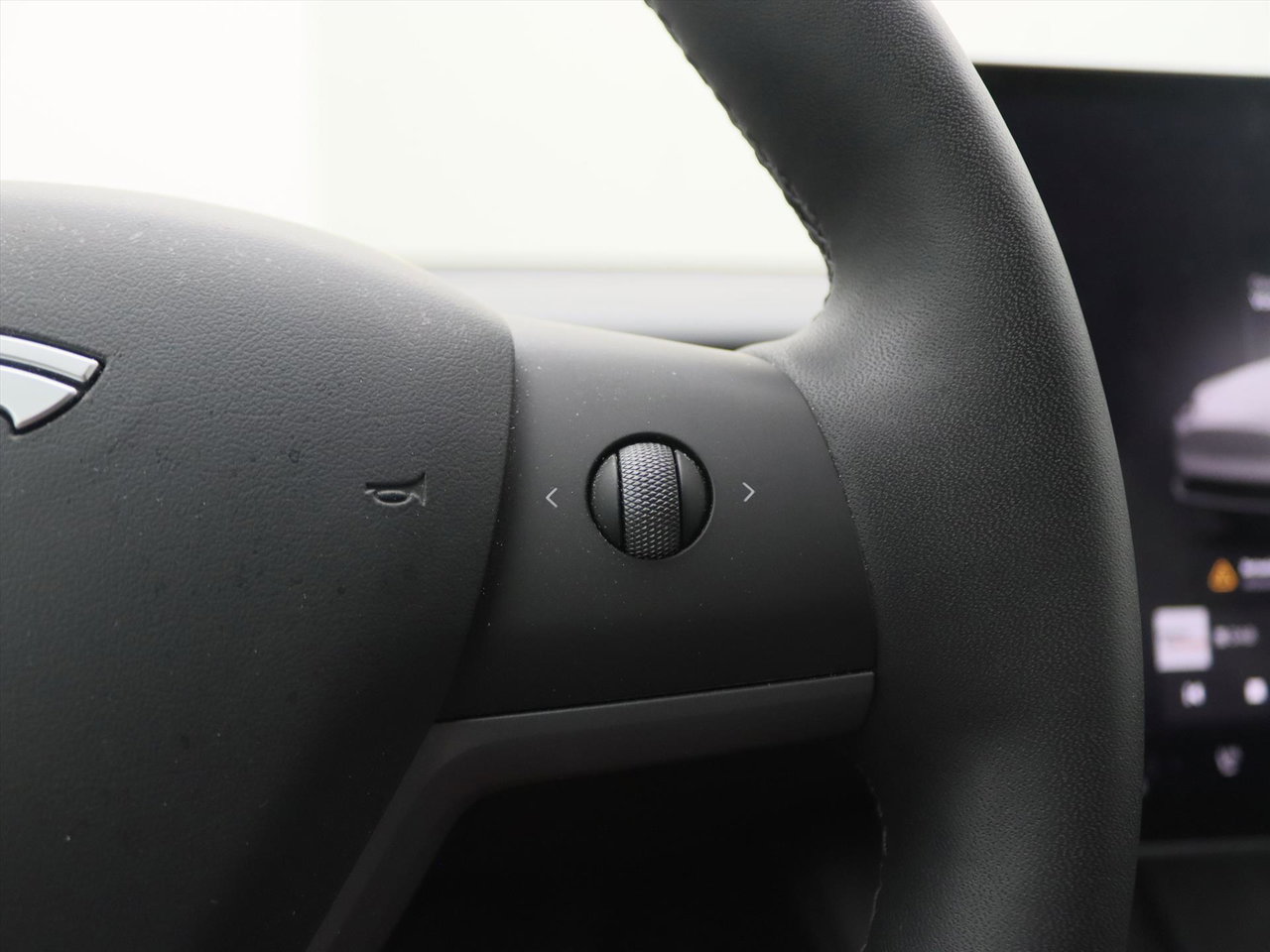 Tesla Model Y Long-Range AWD 351pk 75 kWh [ AMD RYZEN+AUTOPILOT+19 INCH+533KM WLTP+PREMIUM AUDIO ] 19