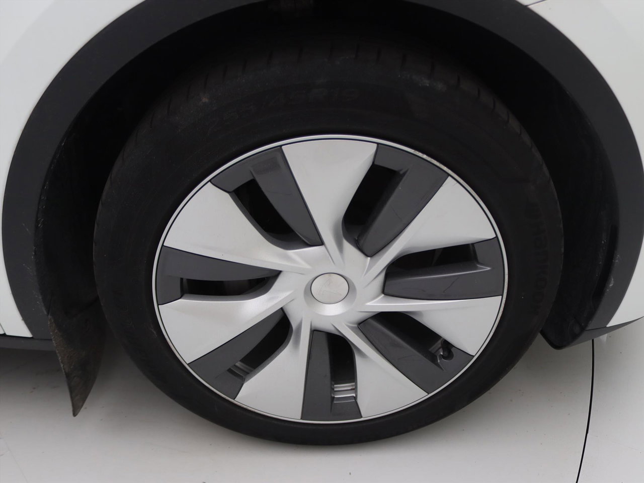 Tesla Model Y Long-Range AWD 351pk 75 kWh [ AMD RYZEN+AUTOPILOT+19 INCH+533KM WLTP+PREMIUM AUDIO ] 13