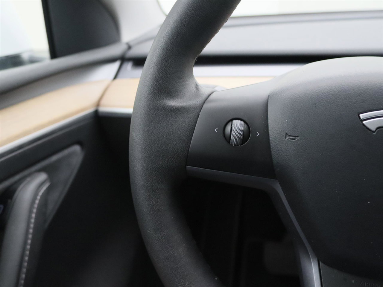 Tesla Model Y Long Range AWD 75kWh 351pk 90.7% SoH [ TREKHAAK+AUTOPILOT+20 INCH+PREMIUM AUDIO ] 20