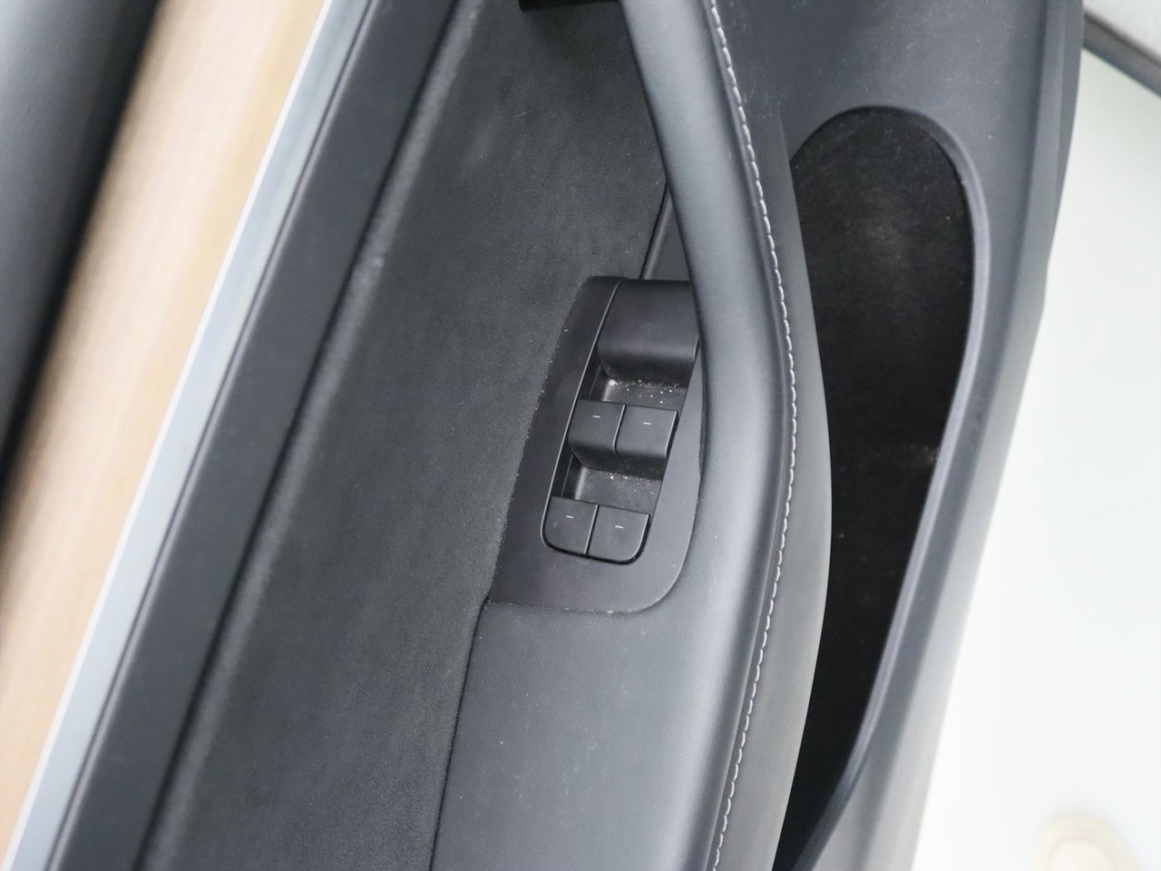 Tesla Model Y Long Range AWD 75kWh 351pk 90.7% SoH [ TREKHAAK+AUTOPILOT+20 INCH+PREMIUM AUDIO ] 28