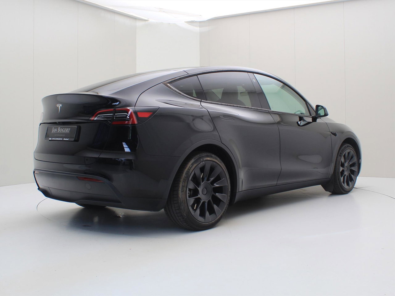 Tesla Model Y Standard RWD Plus 351pk [ AMD RYZEN+WIT LEDER+LFP ACCU+ENHANCED AUTOPILOT+20 INCH+PREMIUM AUDIO ] 2
