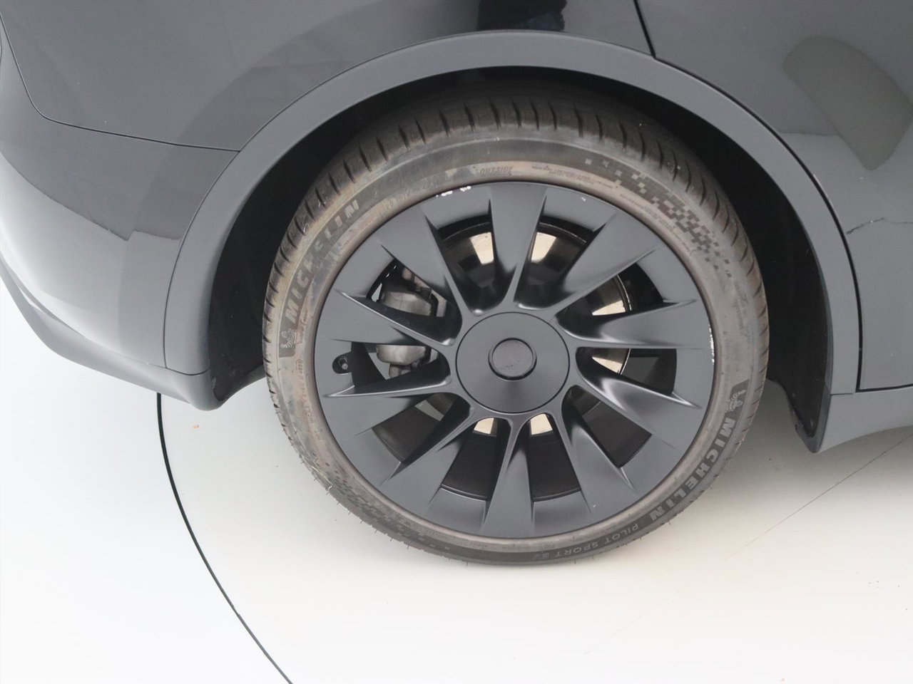 Tesla Model Y Standard RWD Plus 351pk [ AMD RYZEN+WIT LEDER+LFP ACCU+ENHANCED AUTOPILOT+20 INCH+PREMIUM AUDIO ] 11