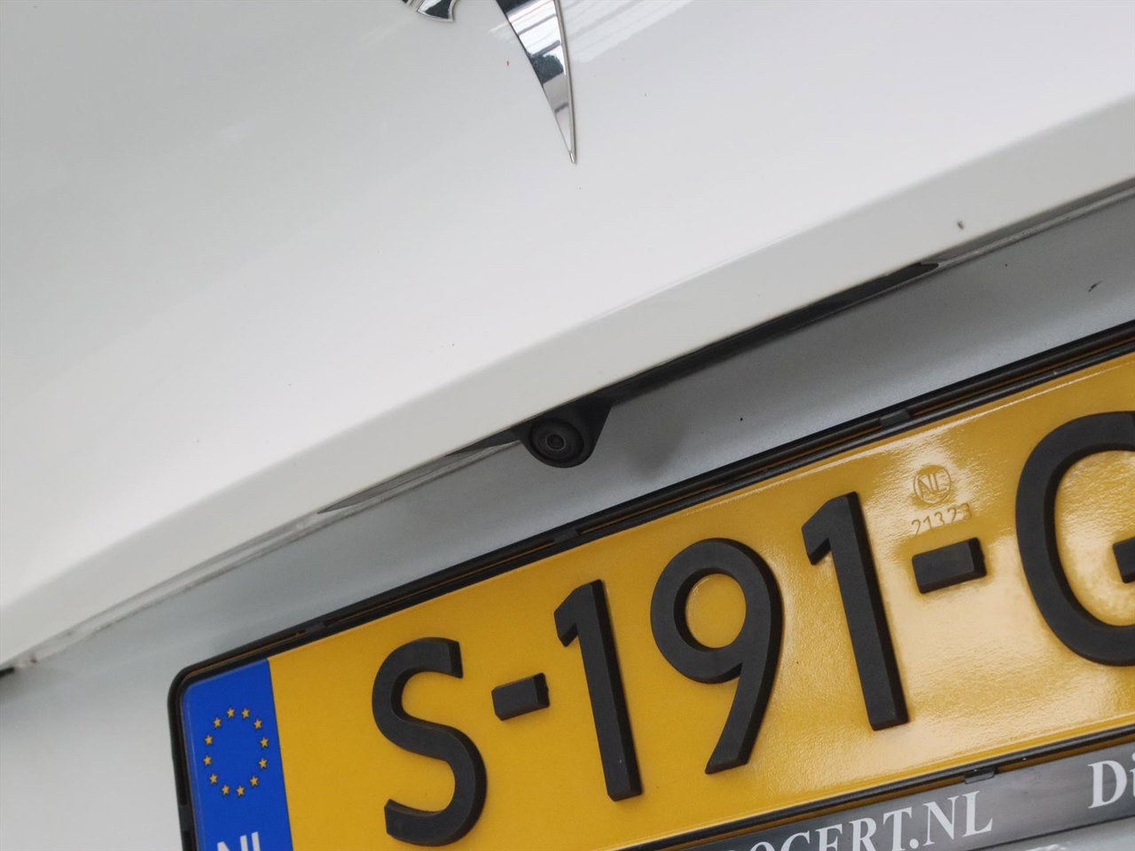 Tesla Model Y Long Range AWD 75kWh 351pk 95.2% SoH AMD RYZEN [ AUTOPILOT+19 INCH+PREMIUM AUDIO ] 9