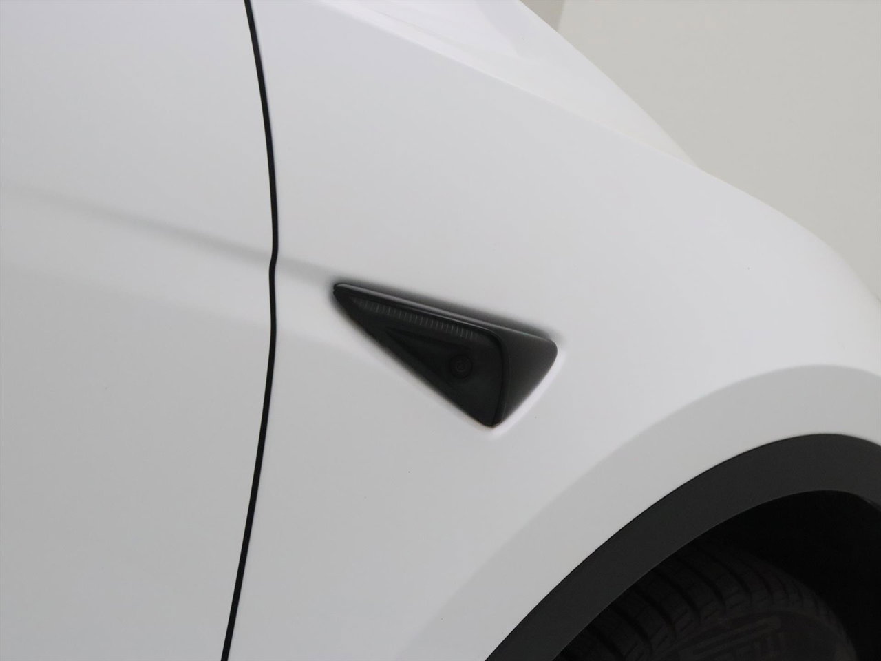 Tesla Model Y Standard RWD Plus 351pk [ LFP ACCU+AUTOPILOT+19 INCH+PREMIUM AUDIO ] 13