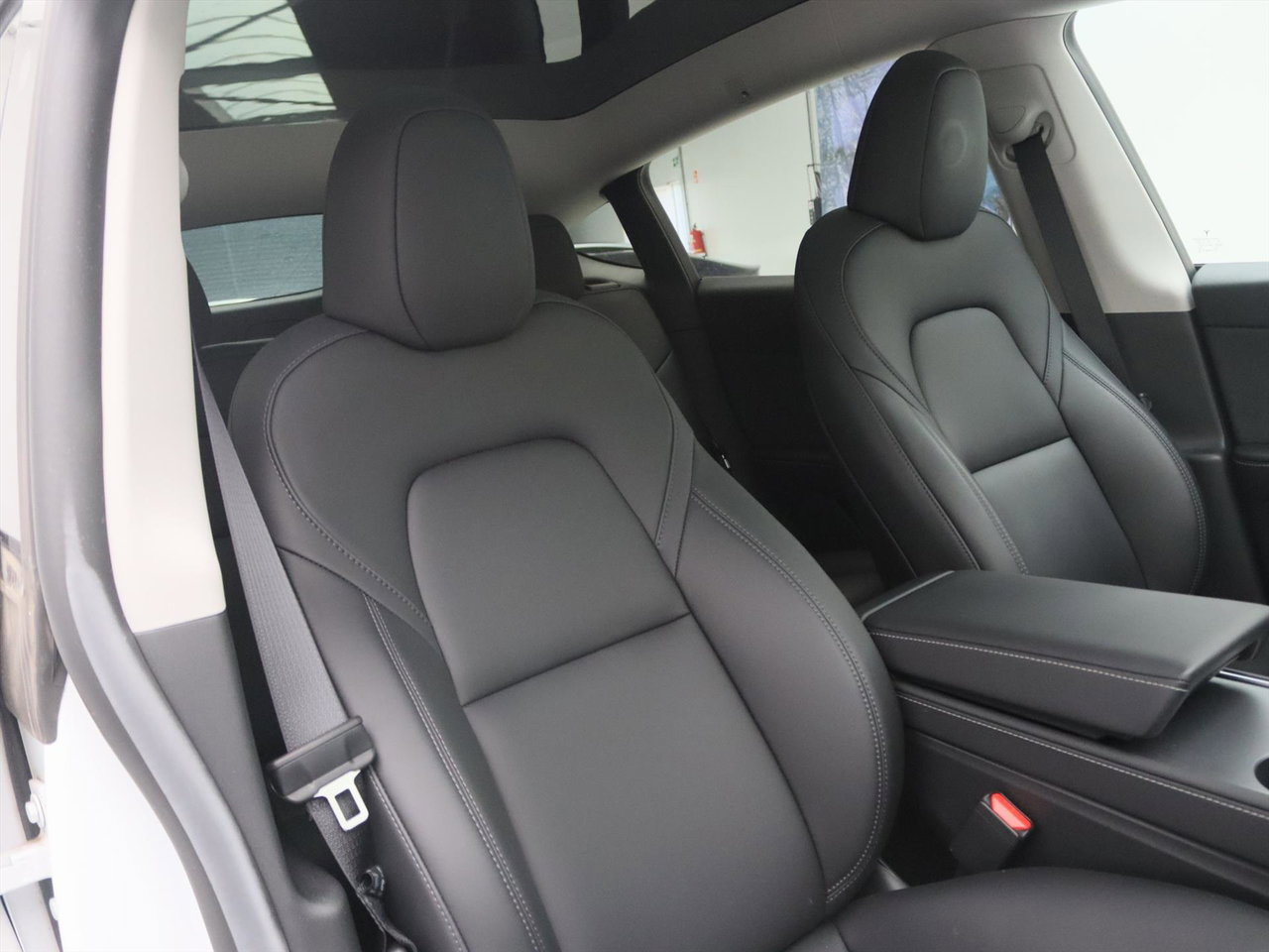 Tesla Model Y Standard RWD Plus 351pk [ LFP ACCU+AUTOPILOT+19 INCH+PREMIUM AUDIO ] 20