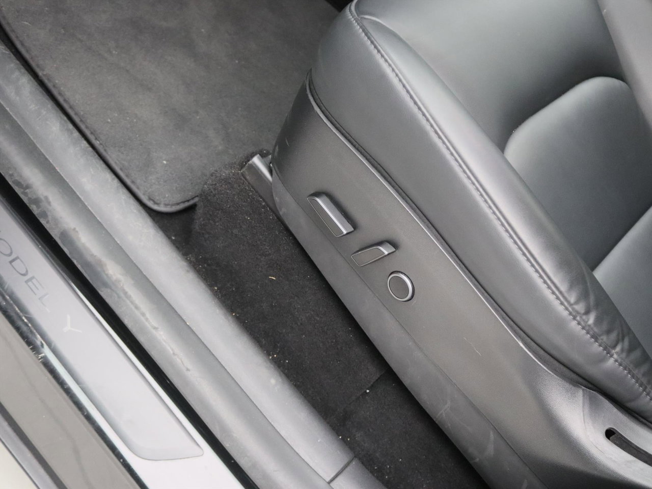 Tesla Model Y Long Range AWD 75kWh 351pk [ TREKHAAK+FSD+19 INCH+PREMIUM AUDIO ] 18
