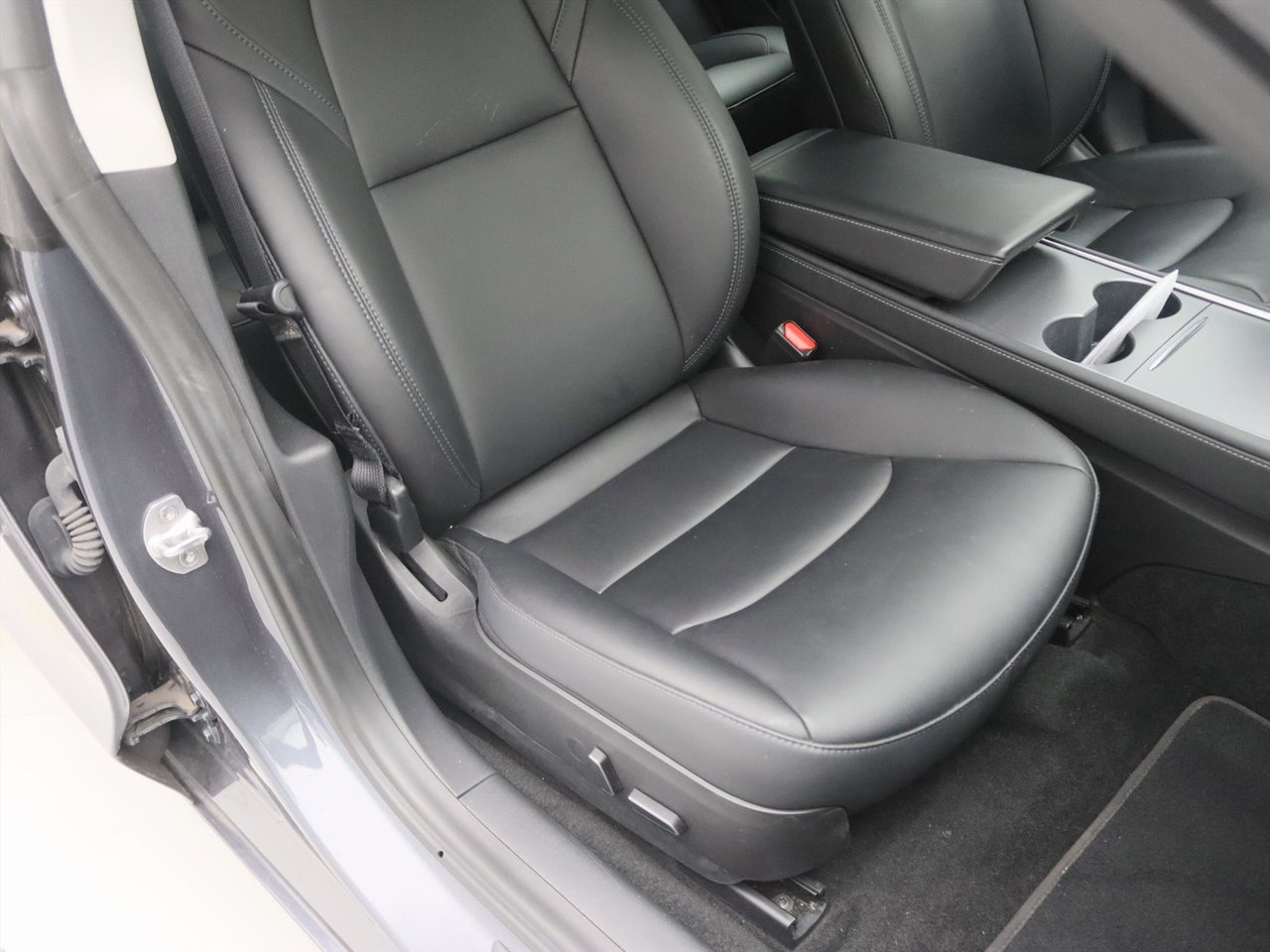 Tesla Model 3 Standard RWD Plus 90.6% SoH FACELIFT [ LFP-ACCU+WARMTEPOMP+AUTOPILOT+PREMIUM AUDIO ] 19