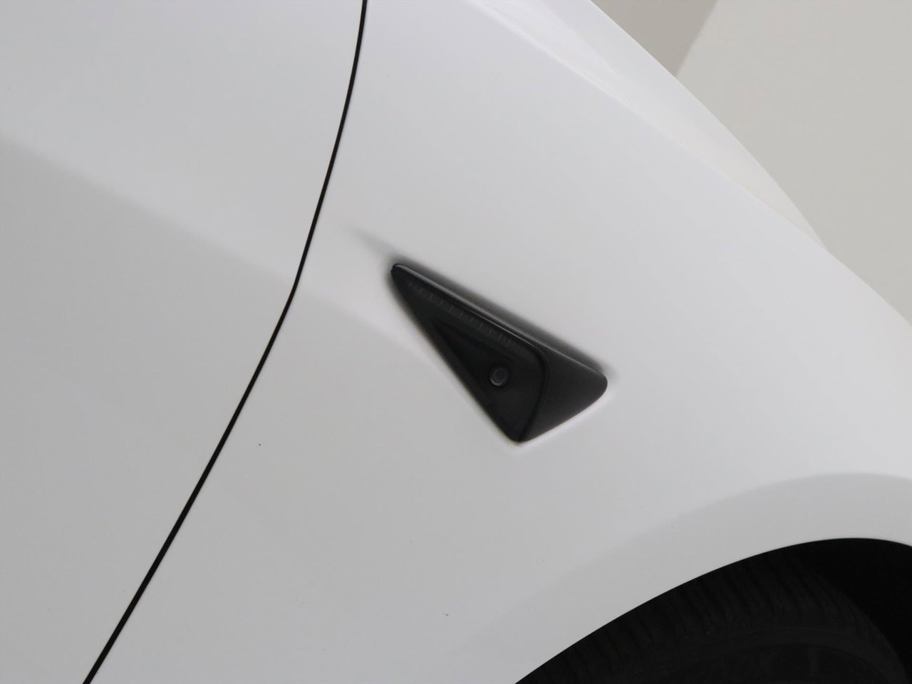 Tesla Model 3 Standard RWD Plus FACELIFT [ LFP-ACCU+WARMTEPOMP+AUTOPILOT+60 kWh+PREMIUM AUDIO ] 26