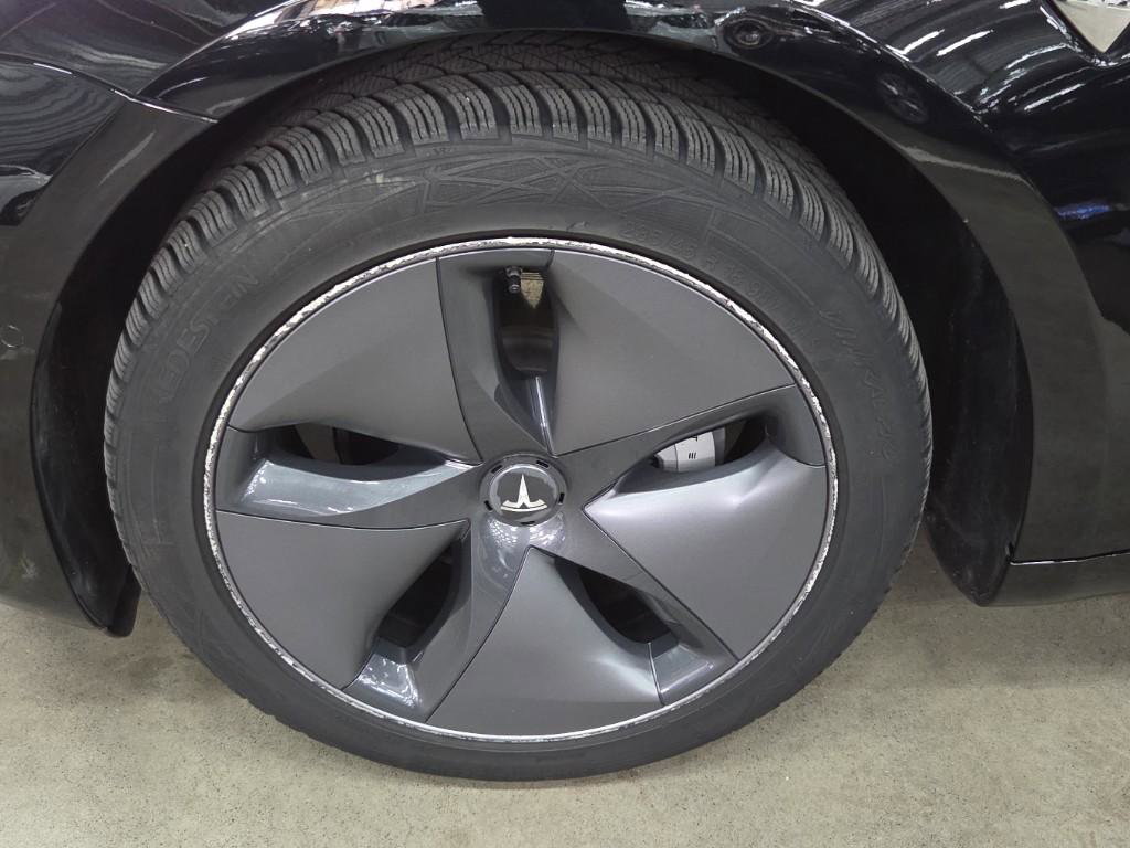 Tesla Model 3 Standard RWD Plus [ LFP ACCU+FSD+60 kWh+PREMIUM AUDIO ] 3