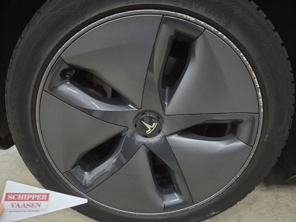 Tesla Model 3 Standard RWD Plus [ LFP ACCU+FSD+60 kWh+PREMIUM AUDIO ] 13
