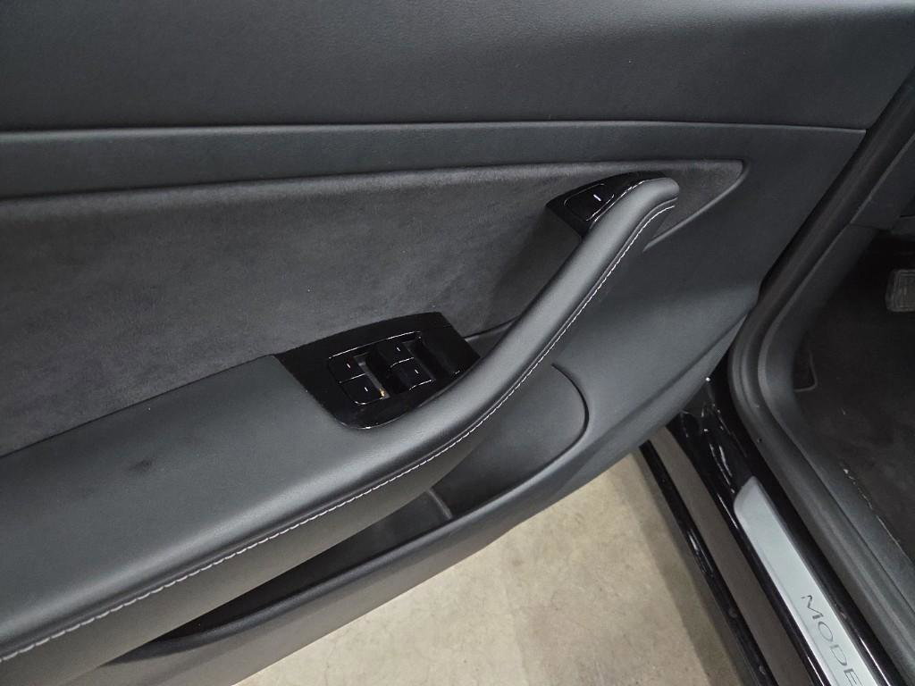 Tesla Model 3 Standard RWD Plus [ LFP ACCU+FSD+60 kWh+PREMIUM AUDIO ] 17