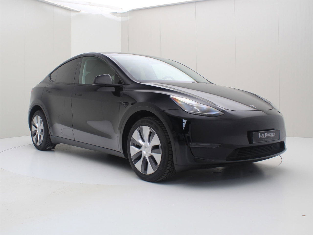 Tesla Model Y Long Range AWD 75kWh 351pk AMD RYZEN [ AUTOPILOT+19 INCH+PREMIUM AUDIO ] 4
