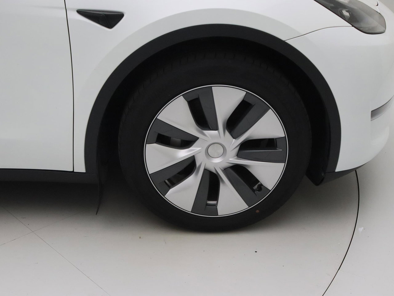 Tesla Model Y Long Range AWD 75kWh 351pk 93.1% SoH AMD RYZEN [ AUTOPILOT+19 INCH+PREMIUM AUDIO ] 13