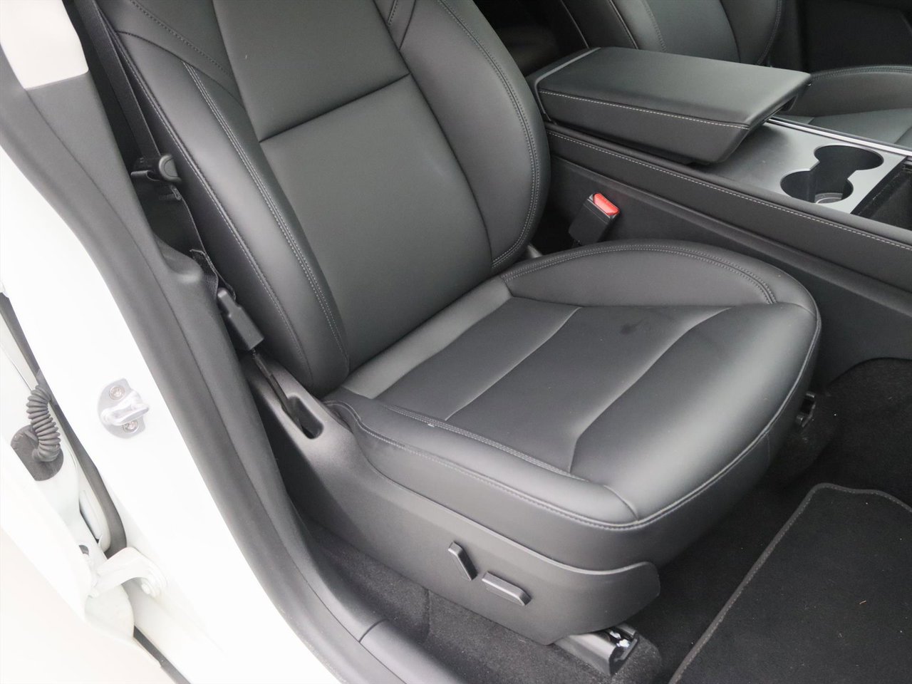 Tesla Model Y Long Range AWD 75kWh 351pk 93% SoH AMD RYZEN [ AUTOPILOT+20 INCH+PREMIUM AUDIO ] 20